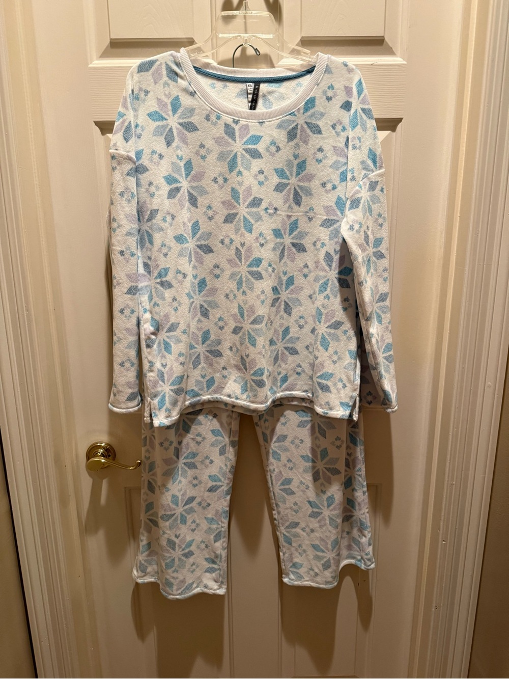 Plush Snowflake Pajama Set  XXL